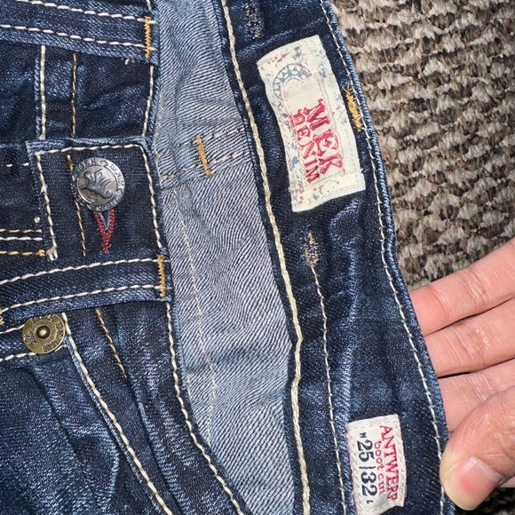 MEK Women's Blue Jeans - Picture 3 of 6